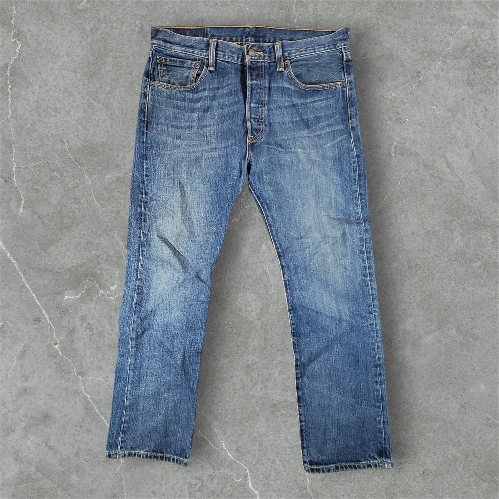 Levi's 501 Original Jeans Men 33x30 Blue Medium Wash Straight Leg Button Fly Y2K